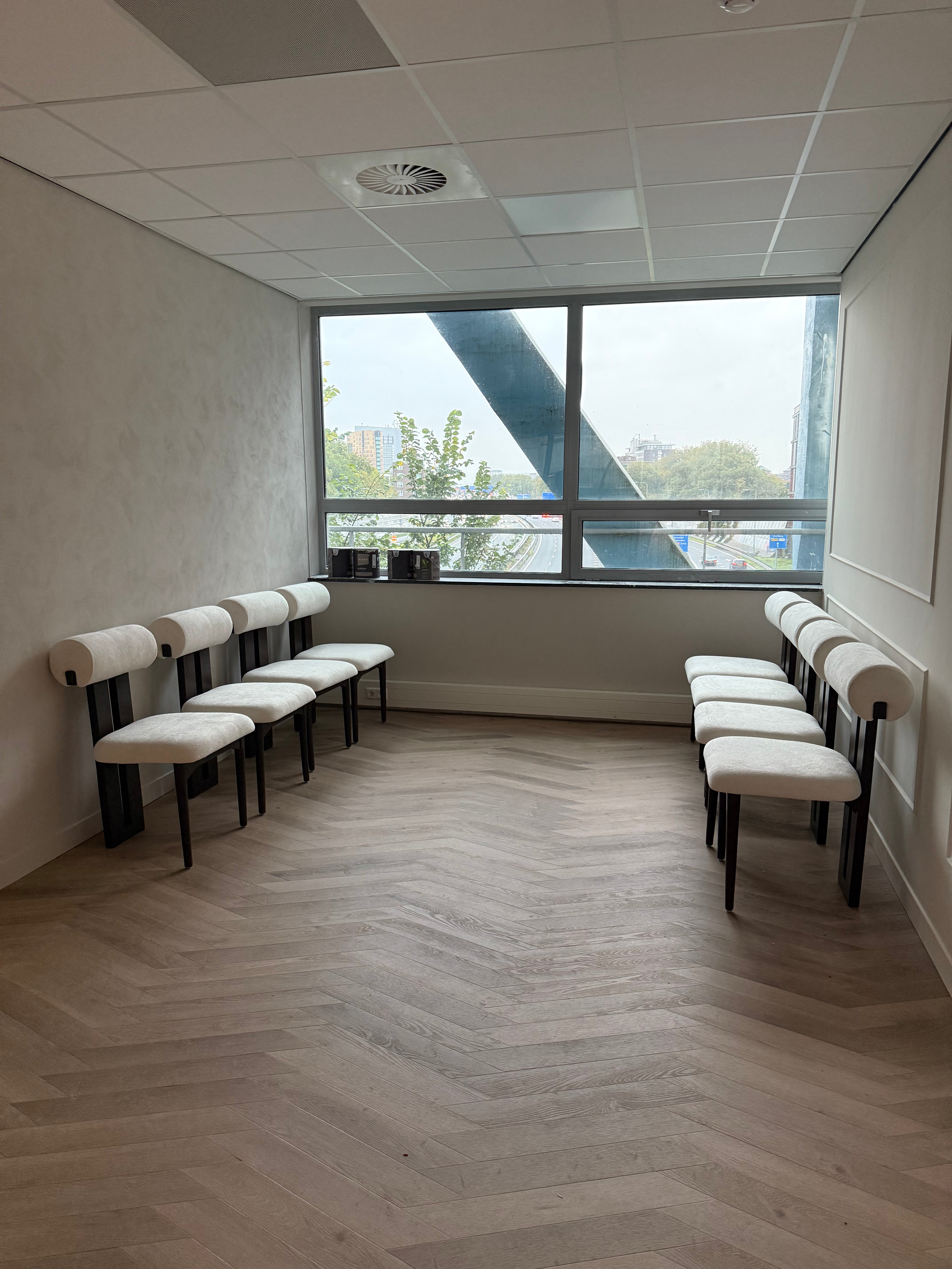 Haru eetkamerstoel - donker